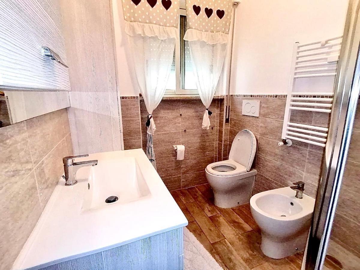 Апартаменти Relax Zambrini Лідо-ді-Остія Екстер'єр фото